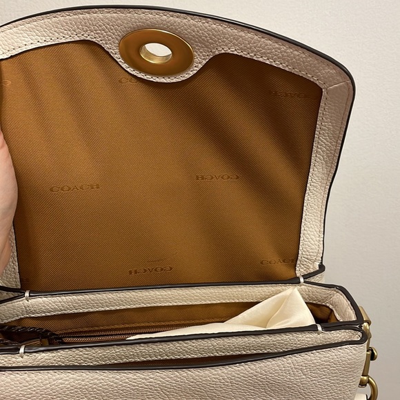 Coach Cassie 19 Handbag - Picture 6 of 8